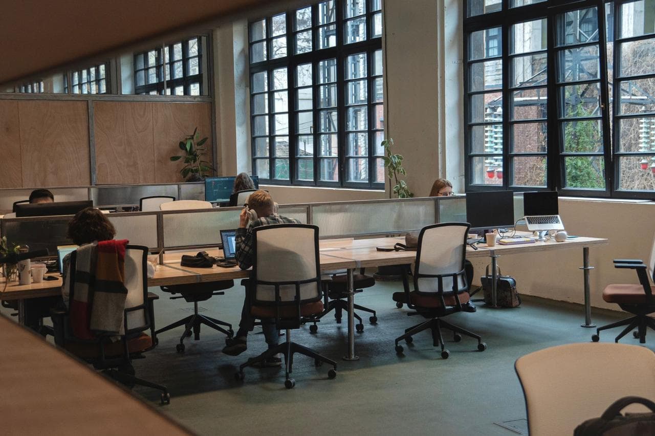 Fixed Desks 3